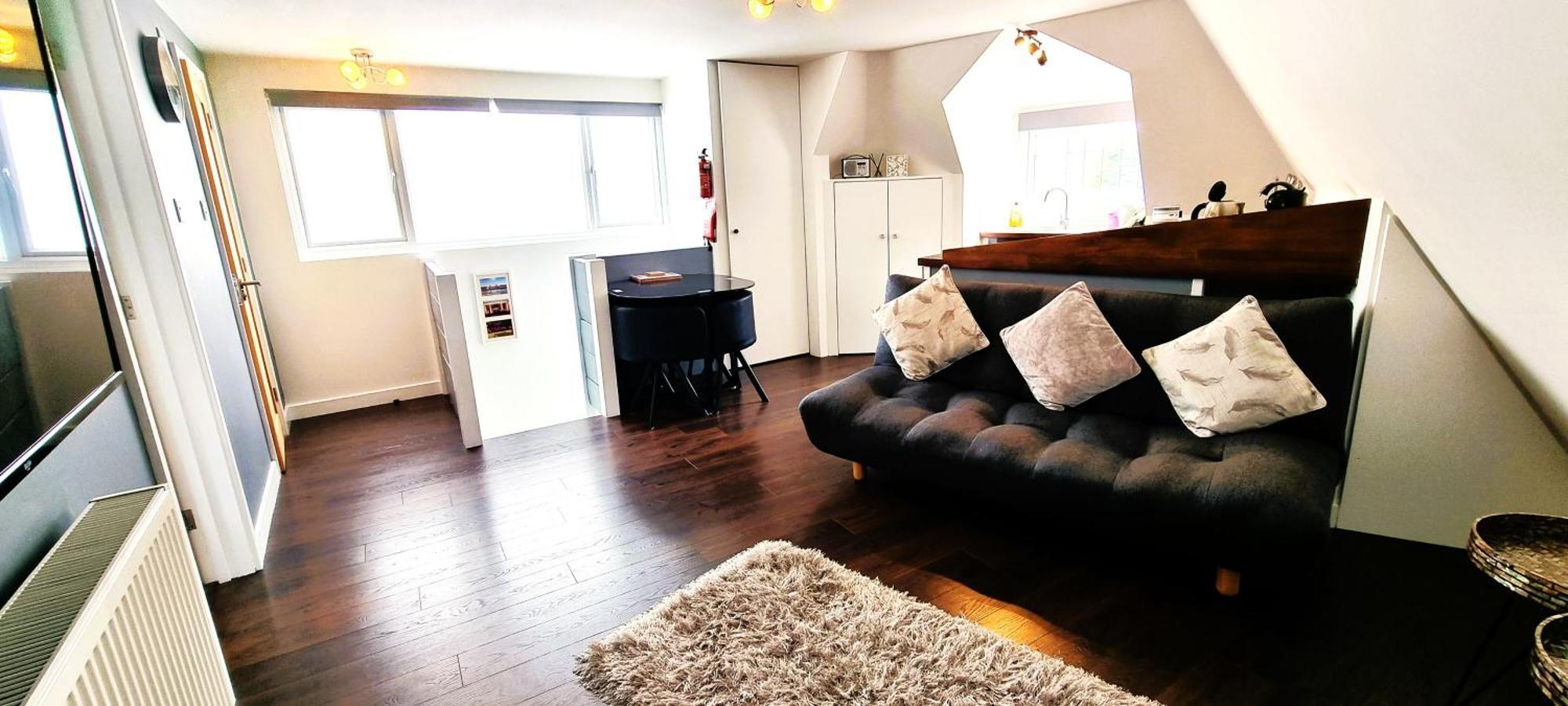 Beautiful Detached 1 Bedroom Apartment Элтам Экстерьер фото